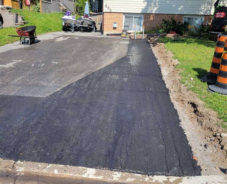 Driveway Asphalt Paving Repair Services
